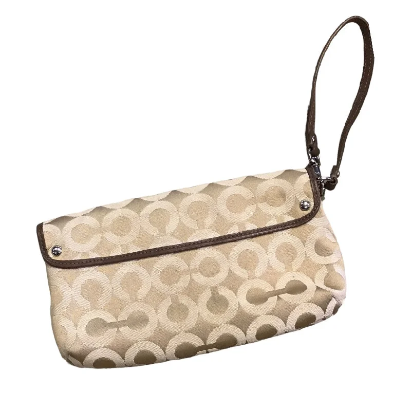 Ladies Coach Borough bags in a pastel shade for a soft and delicate appearanceWristlet By Coach  Size: Medium