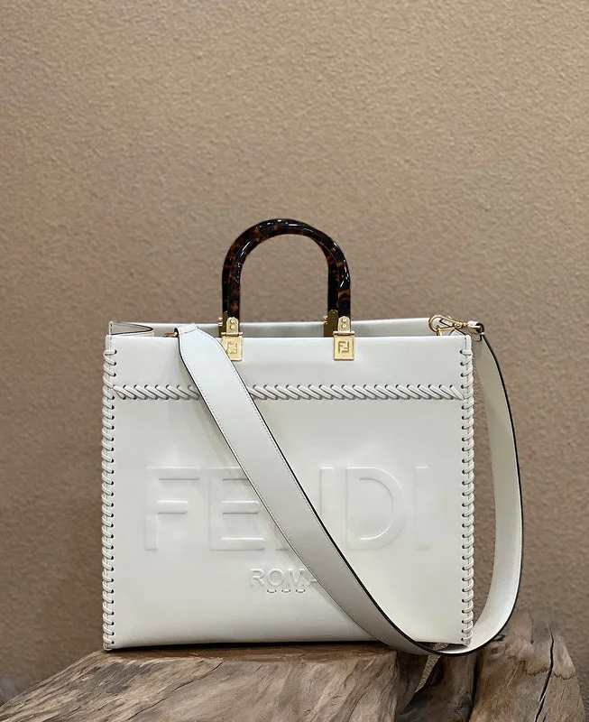 Fendi crossbody bags with a convertible strap that can be worn multiple waysWF - Fendi Bags - 700