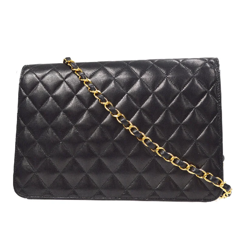 Chanel bags sale 2025CHANEL★ 2000-2001 CC Turnlock Half Flap Medium Black Lambskin 56817