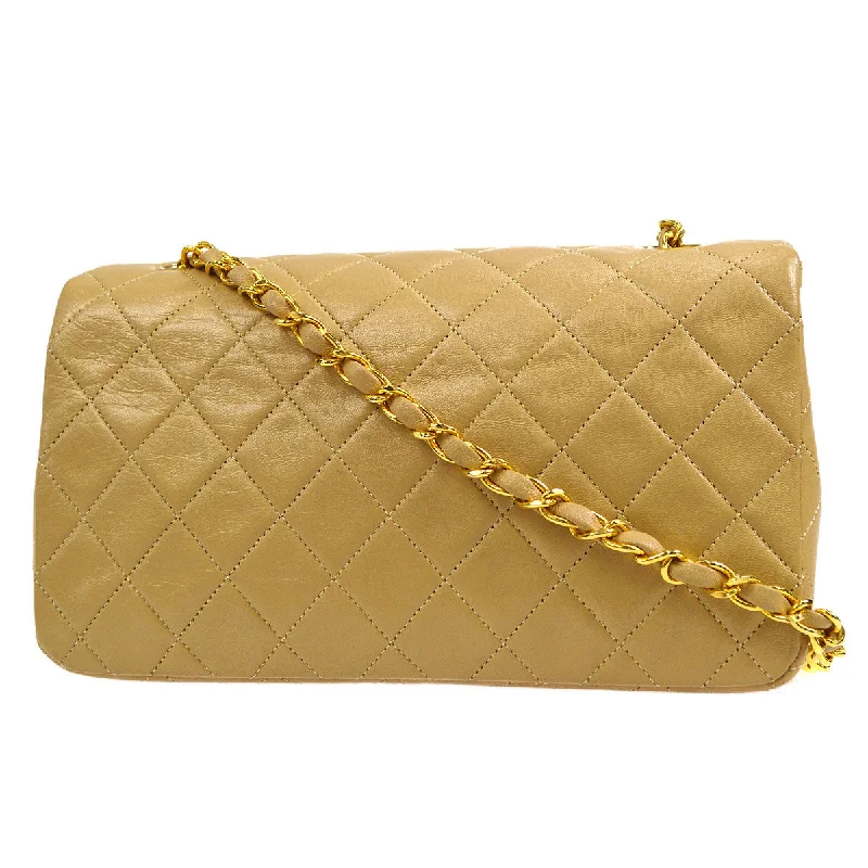 Chanel bags with exclusive seasonal releasesCHANEL★ 1989-1991 CC Turnlock Full Flap Small Beige Lambskin 17276