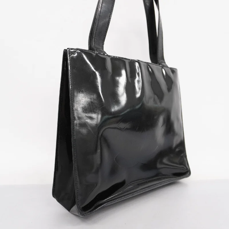 Chanel bags with classic and elegant designsCHANEL[3cc2423]  tote bag patent leather black silver metal