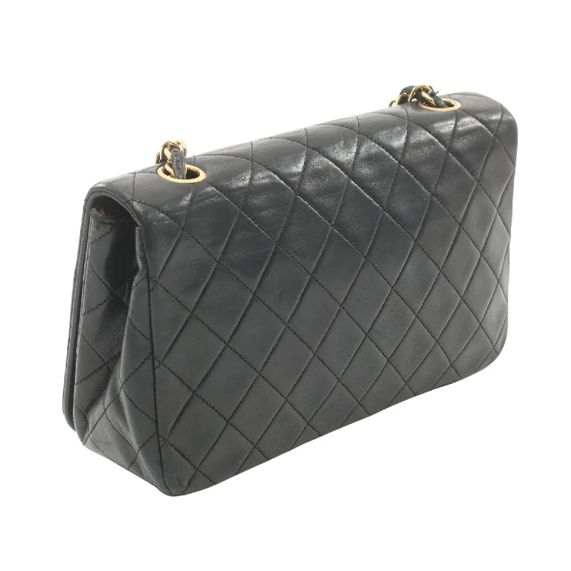 Chanel Quilted Leather Shoulder Bag for FashionistasCHANEL Wallet On Chain Shoulder Bag