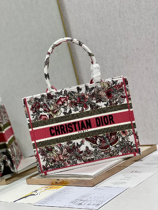 Christian Dior tote bags with a double - handle and shoulder - strap optionChristian Dior - Luxury Bags  419