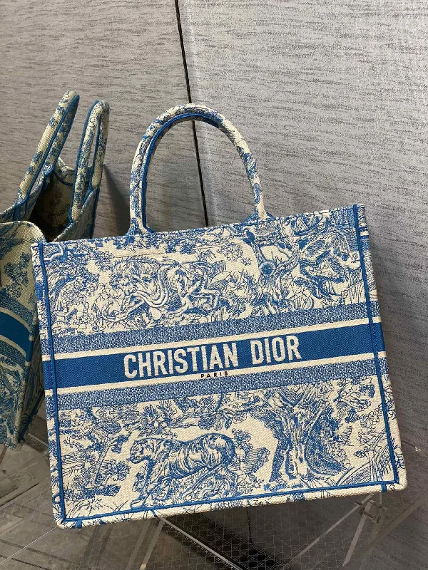 Christian Dior tote bags with a double - handle and shoulder - strap optionChristian Dior - Luxury Bags  428