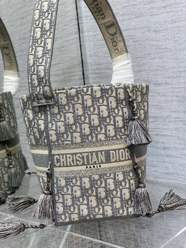 Christian Dior Saddle bags with a distressed leather finishChristian Dior - Luxury Bags  430