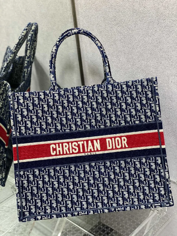 Christian Dior backpacks with a sleek, minimalist silhouetteChristian Dior - Luxury Bags  449