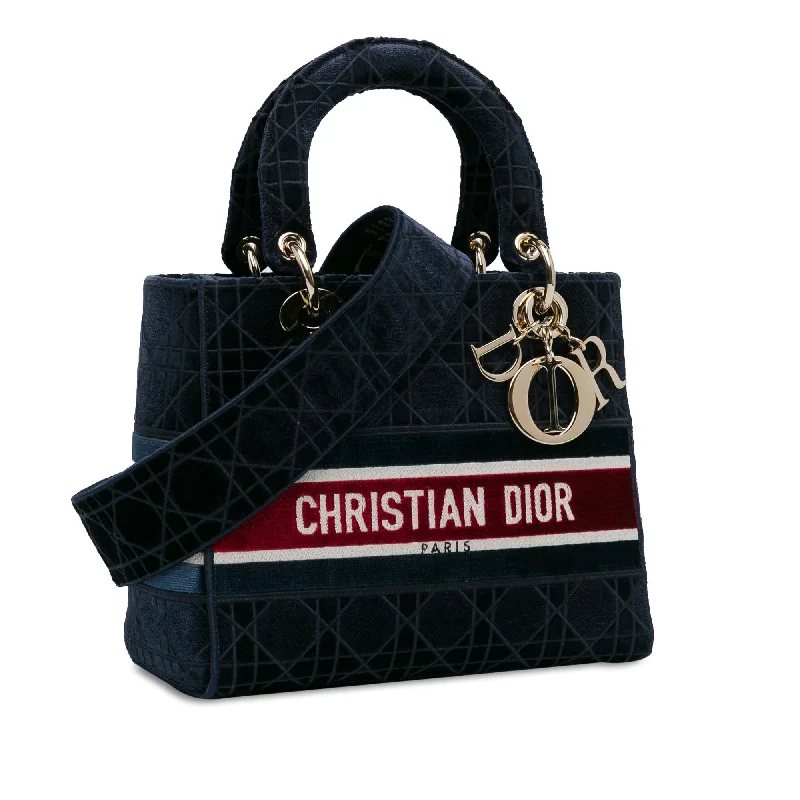 Stylish Christian Dior shoulder bags with a tassel - adorned zipperDior Medium Velvet Cannage Lady D-Lite (ysoyN0)