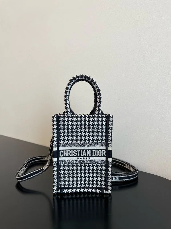 Luxury Christian Dior crossbody bags with a chain - link strapGlitzybags - Dior Bags - 4319