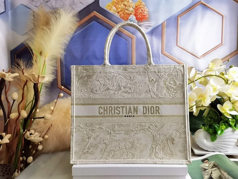 Christian Dior Saddle bags with a distressed leather finishGlitzybags - Dior Bags - 4644