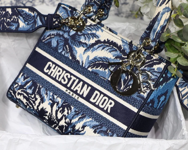 Fashion - forward Christian Dior tote bags for the modern womanWF - Dior Bag - 533