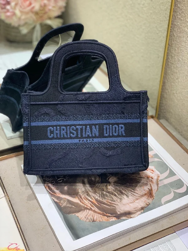 Christian Dior tote bags with a printed Dior logo on the frontWF - Dior Bag - 546